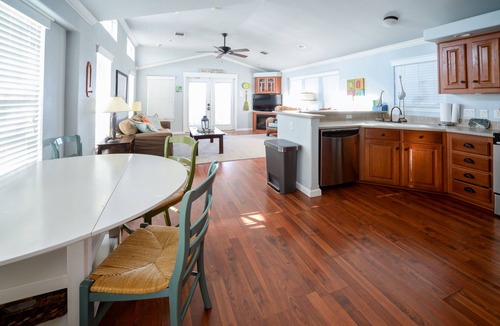 Sperry Cottage | Another Memory at CrossTimbers Marina