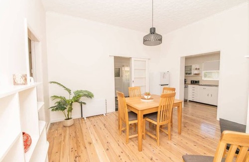 Bletchington House | Anson Cottage - 1900 CBD Home, Private & Practical