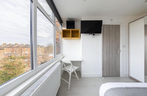 St. George's Apartment | Anson Hotel Modern And Spacious Loft Suite