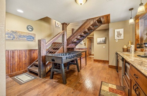Deadwood Cabin | Antelope Acres Lodge - Access to Pool!