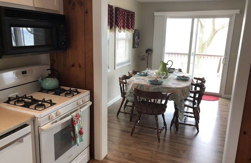 Town of Torrey House | Anthony Beach-Seneca-Waterfront-Hot Tub-Wine Trail-Big Deck, Recently Updated-New Dock-Pets OK