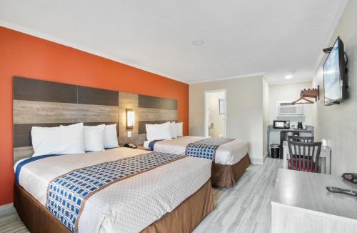 Orlando Beach Hotel | Anthony's on the Beach