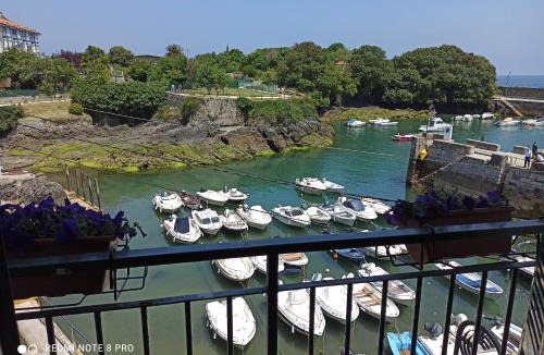 Mundaka Apartment | Antigua casa de pescadores con GARAJE PRIVADO