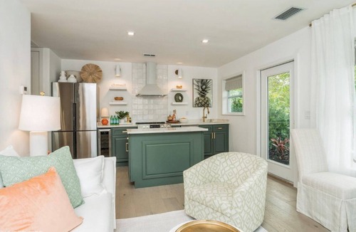 Parker Ridge Villa | Antique Row Zen Apartment