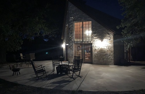 San Saba House | ANTLER OAKS CABIN