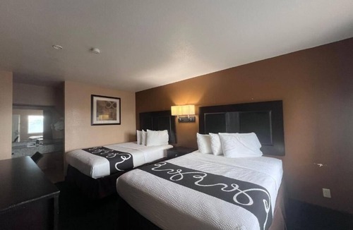 Falfurrias Hotel | Antler's Inn Motel