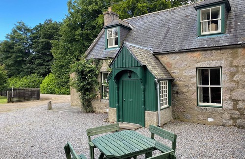 Ballater Cottage | Antlers Cottage