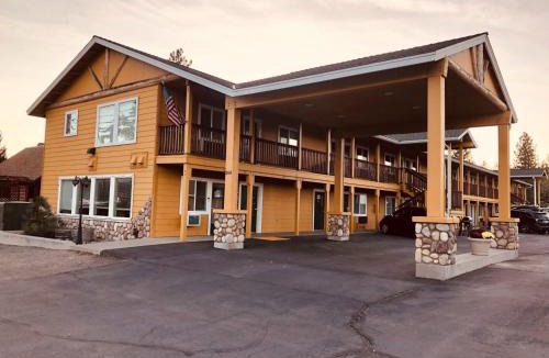 Chester Hotel | Antlers Inn