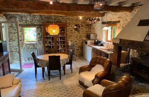 Montoulieu Cottage | Antoine's Gîte Regional Natural Park of the Ariège Pyrenees