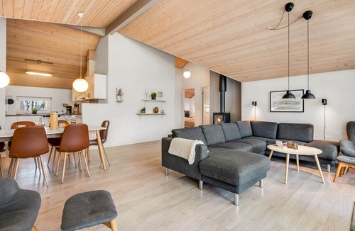 Fjellerup House | "Antoinetta" - 350m from the sea by Interhome