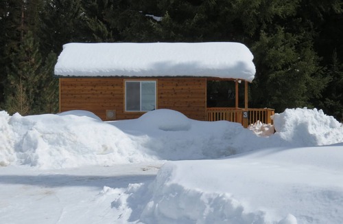North Powder Cabin | Antone Creek Lodge, Cabin #3