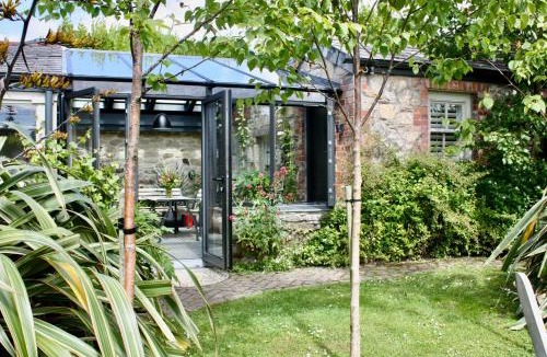 Charlestown Villa | Antonia's Pearls