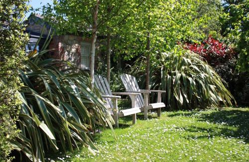 Charlestown Villa | Antonia's Pearls