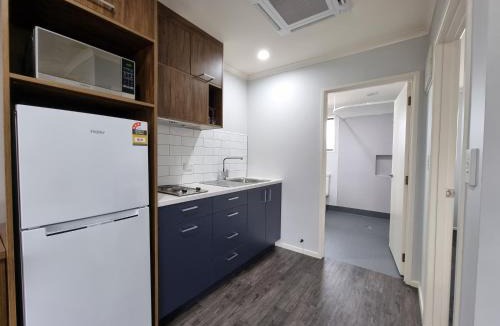 Stratford Hotel | Antonio Mews Motel