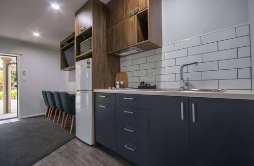 Stratford Hotel | Antonio Mews Motel