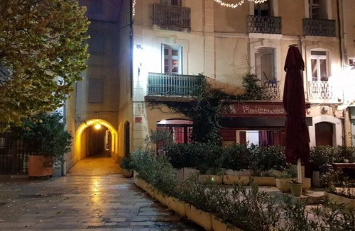 Lunel Apartment | "antre Nous"