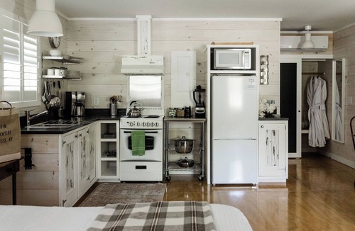 Livingston Manor Hotel | Antrim Streamside