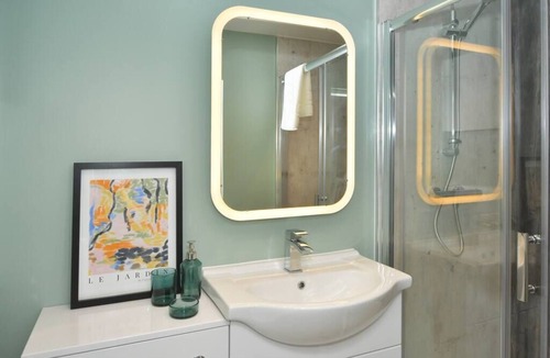 Congleton Apartment | Antrobus Deluxe Apartment One