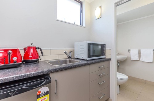 Takapuna Hotel | Anzac Court Motel