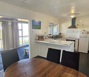 Kawaha Point House | Aorangi Peak Cottage