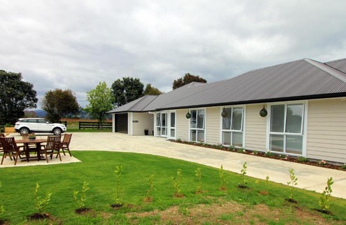 Coromandel Bed & Breakfast | Aotea Boutique Accommodation