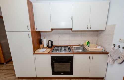 Mundanije Apartment | AP 3 - Holiday apartments with pool and ocean view