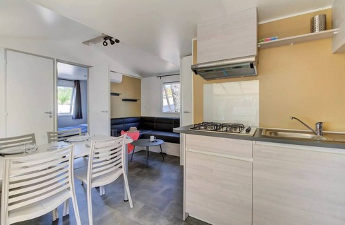 Sainte-Catherine-de-Fierbois House | Apartment