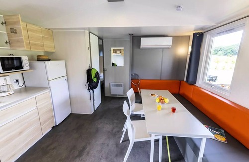 Sainte-Catherine-de-Fierbois House | Apartment