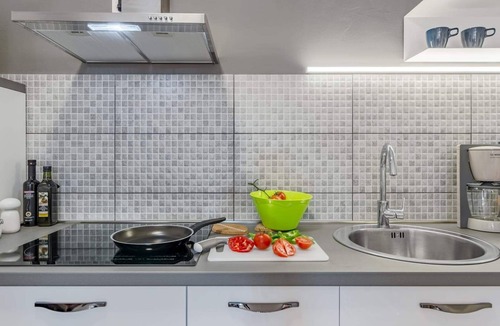 Veruda Apartment | Ap. RUBIX - top location, 5min walk to beach