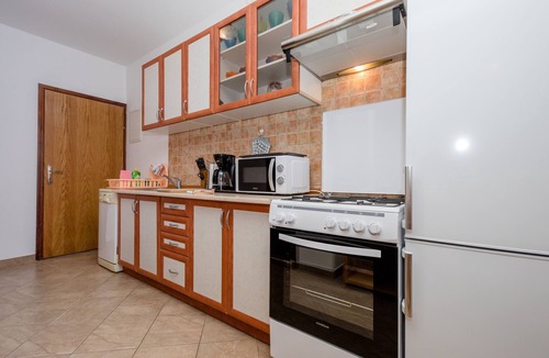 Mundanije Apartment | AP1 - Holiday apartments with pool and ocean view