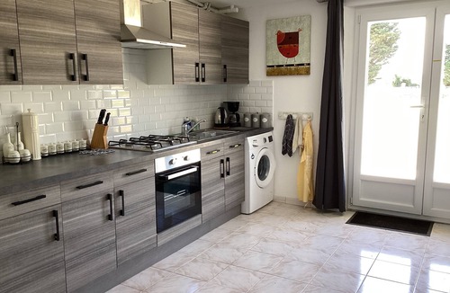 Villelongue-de-la-Salanque Apartment | Apartment Sleeps 4 with Private Pool