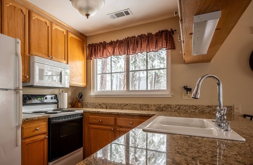 Dorrington Cabin | Apache Pines ~ A/C and Rec Center Access