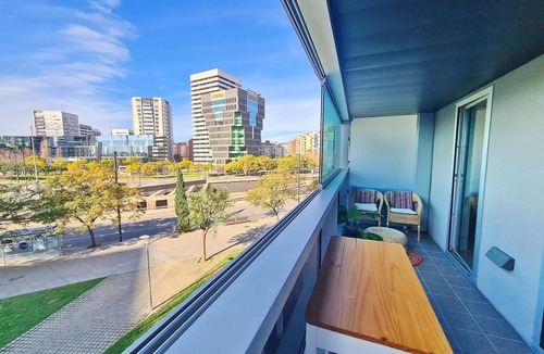 El Port Apartment | Apartment in front of Fira Gran Via