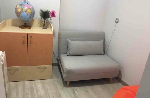 Collblanc y La Torrassa Apartment | Apartment near Camp Nou