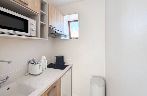 Merville-Franceville-Plage Apartment | Apartment in the heart of the resort - 5 guests