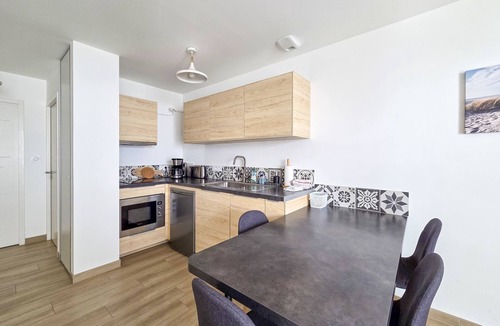 Saint-Gilles-Croix-de-Vie Apartment | Apartment-Apartment-Wet room-Terrace