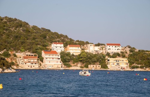 Zaklopatica Apartment | Apartments Graciela (53213-A2) - Zaklopatica - island Lastovo