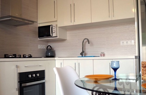 L'Escala Apartment | APART. 1 BEDROOM-AIR-CONDITIONING-PARKING-BIOCLIMATIC PERGOLA