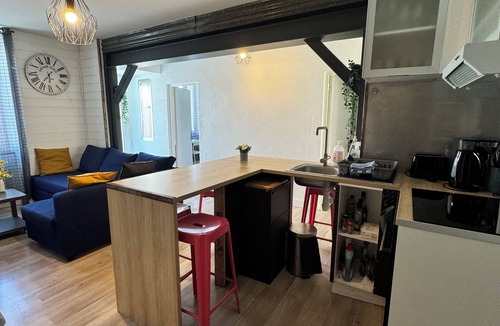 La Rogere Apartment | Apart 50m² 5 People 2 Bedrooms –Town, Train, Beach few mn
