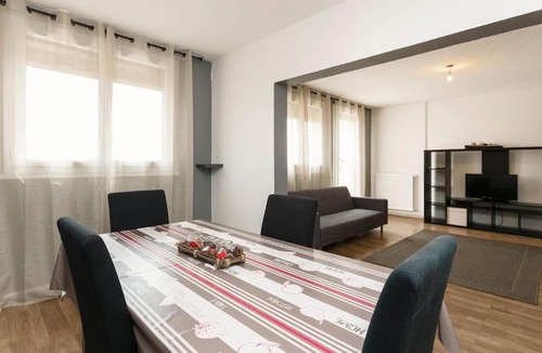Le Pontet Apartment | Apart 75m2 - 2 rooms - Parking