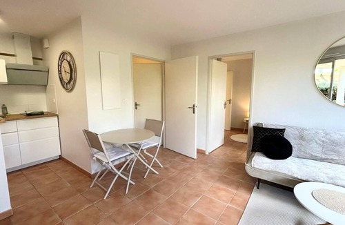 Castelnau-d'Estretefonds Apartment | Apartment-Comfort-Ensuite with Bath-Terrace
