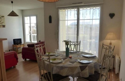 Saint-Gilles-Croix-de-Vie Apartment | Apartment Saint-Gilles-Croix-de-Vie, 2 bedrooms, 5 persons