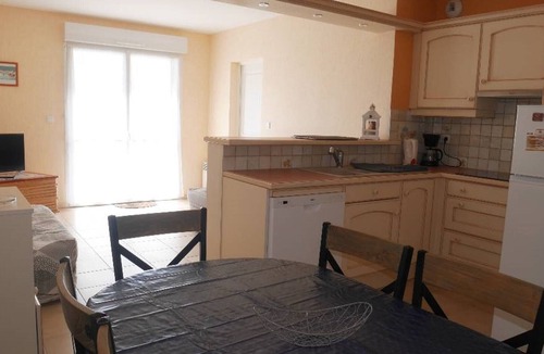 Saint-Gilles-Croix-de-Vie Apartment | Apartment Saint-Gilles-Croix-de-Vie, 1 bedroom, 4 persons