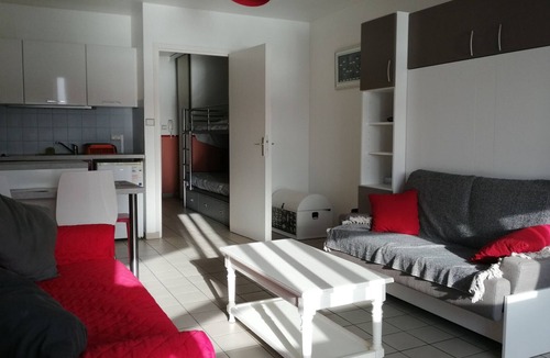 Saint-Gilles-Croix-de-Vie Apartment | Apartment Saint-Gilles-Croix-de-Vie, studio flat, 4 persons