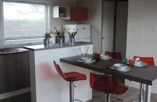Sainte-Catherine-de-Fierbois Ski Chalet | Apartment