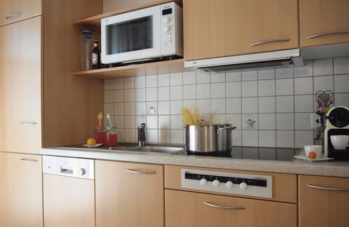 Ravaisch House | Apart-Garni Motnaida
