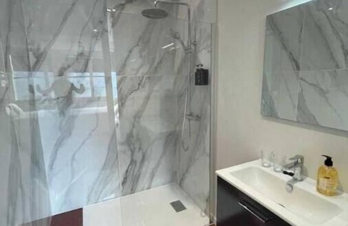 Niergnies Apartment | Apart'Hotel "Art Deco" - 4/6 Persons