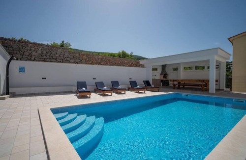 Klenovica Apartment | Apartment Josipa by Interhome