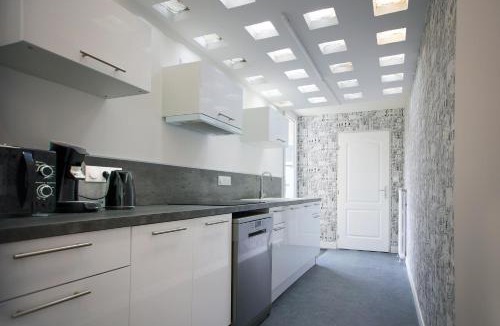 Lucon Apartment | apart lumineux avec terrasse