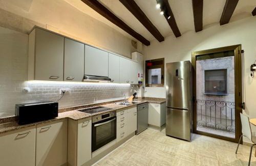 Sant Joan de Les Abadesses Apartment | Apartament al centre històric - Mallerenga